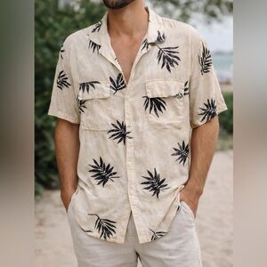 Abercrombie & Fitch palm print button up XL (relaxed fit)